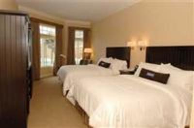 фото отеля West Inn & Suites Carlsbad