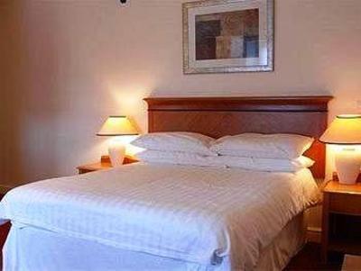 фото отеля The Red Lion Inn Cricklade