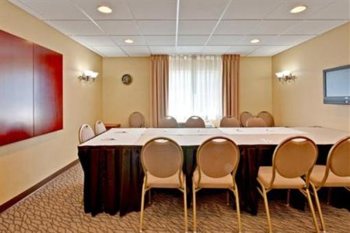 фото отеля Candlewood Suites Bowling Green