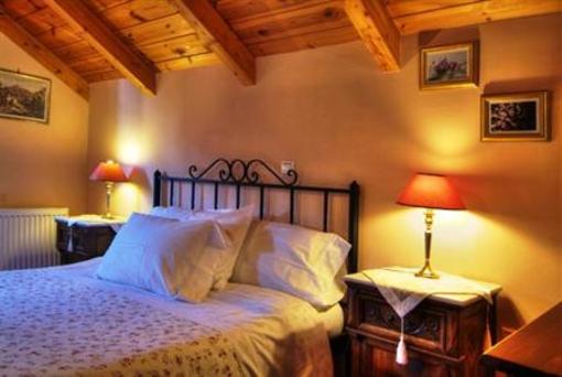 фото отеля Hotel Nefeles Arachova
