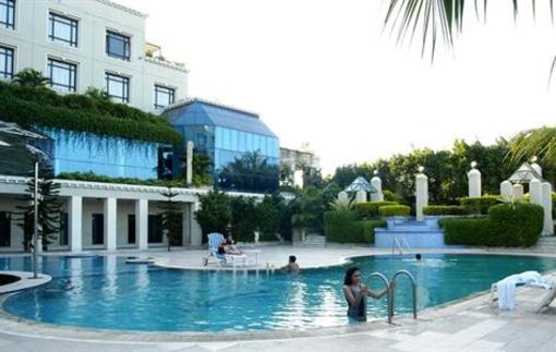 фото отеля The Crown Bhubaneswar