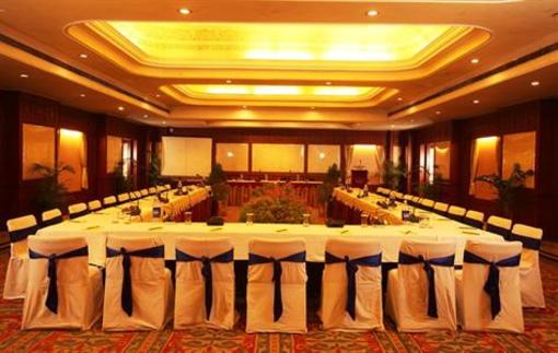 фото отеля The Crown Bhubaneswar