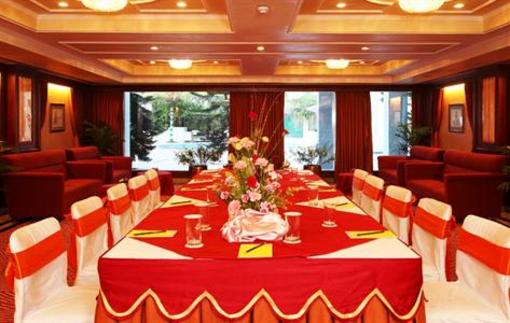 фото отеля The Crown Bhubaneswar