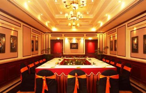 фото отеля The Crown Bhubaneswar