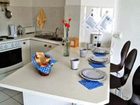 фото отеля Whale Watchers Beach Apartment