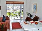 фото отеля Whale Watchers Beach Apartment