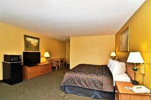 фото отеля BEST WESTERN Topaz Lake Inn
