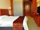 фото отеля Jinghai Business Hotel