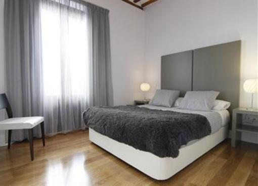 фото отеля Madrid4Rentals Chueca