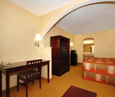 фото отеля Best Western Northpark Inn Nacogdoches