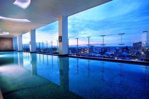 фото отеля Aston Makassar Hotel & Convention Center