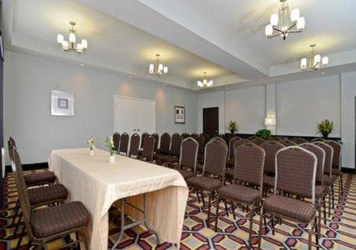 фото отеля Quality Inn & Suites Bryan