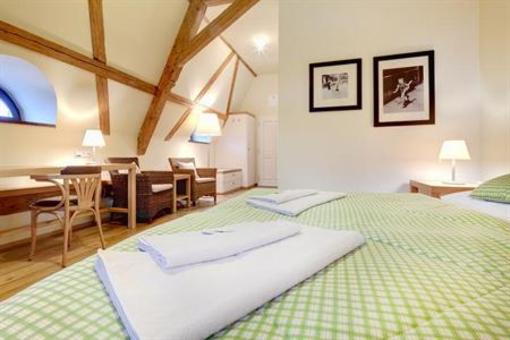 фото отеля Hotel Lisensky Dvur
