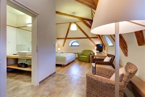 фото отеля Hotel Lisensky Dvur