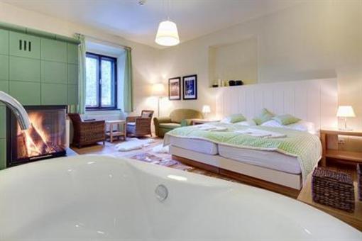 фото отеля Hotel Lisensky Dvur