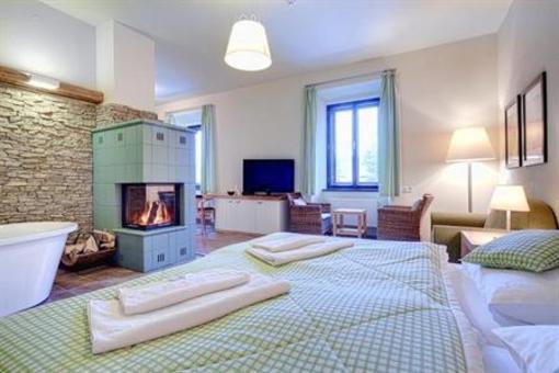 фото отеля Hotel Lisensky Dvur
