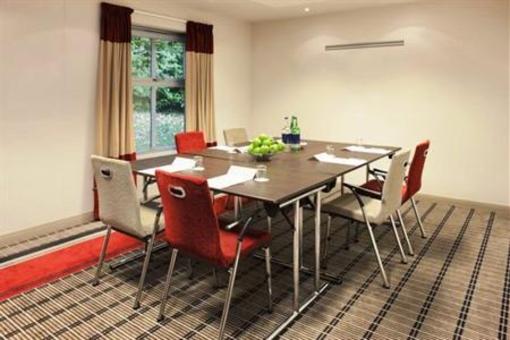 фото отеля Holiday Inn Express Taunton M5 Jct 25