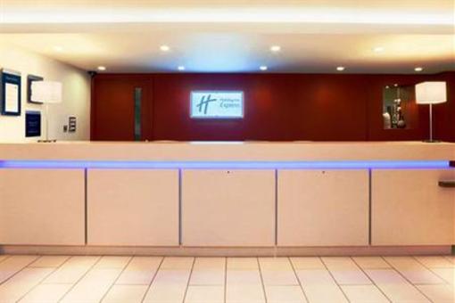 фото отеля Holiday Inn Express Taunton M5 Jct 25