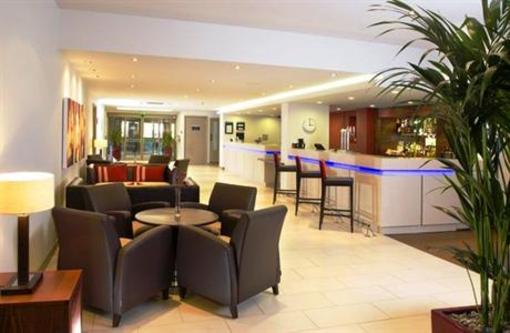 фото отеля Holiday Inn Express Taunton M5 Jct 25