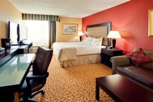 фото отеля Holiday Inn Allentown Breinigsville