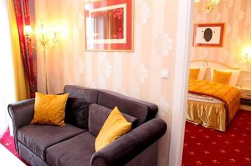 фото отеля Alexa Hotel