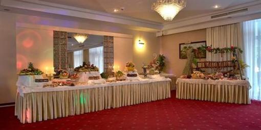 фото отеля Ambasador Hotel Chojny