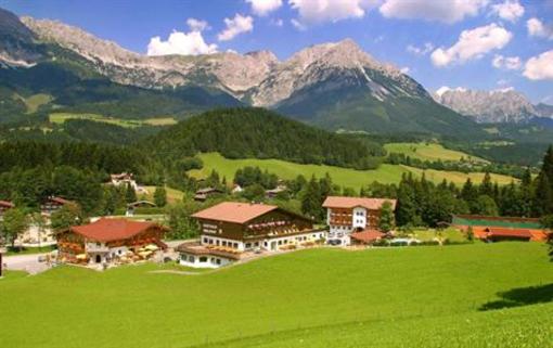 фото отеля Hotel Waldhof Scheffau am Wilden Kaiser