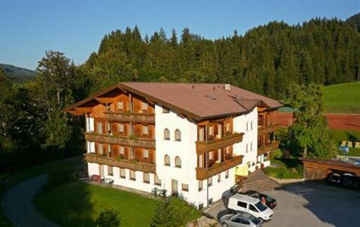 фото отеля Hotel Waldhof Scheffau am Wilden Kaiser