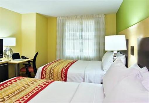 фото отеля TownePlace Suites Tampa Westshore Airport