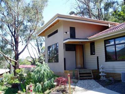 фото отеля Cherry Blossom Bed and Breakfast Healesville