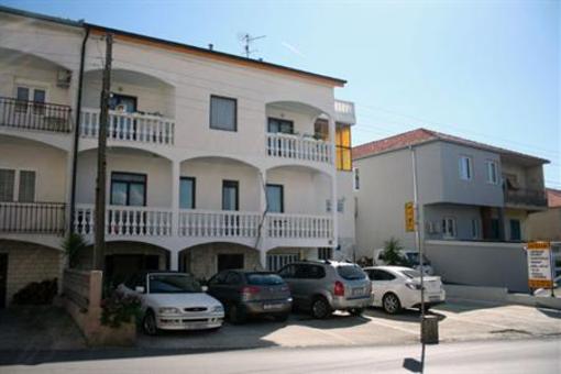 фото отеля Apartments Curic Trogir Kralja Tomislava