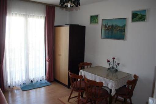 фото отеля Apartments Curic Trogir Kralja Tomislava