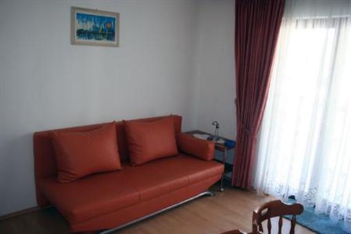 фото отеля Apartments Curic Trogir Kralja Tomislava