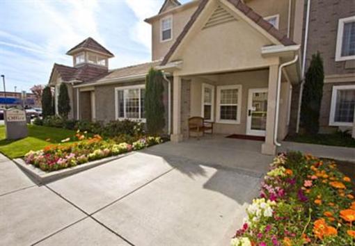 фото отеля TownePlace Suites Fresno
