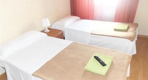фото отеля Hostal Numancia Madrid