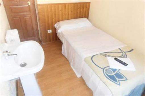 фото отеля Hostal Numancia Madrid