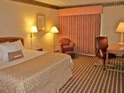 фото отеля Ramada Inn East Airport