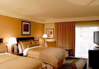 фото отеля Fairfield Inn & Suites Cincinnati North Sharonville