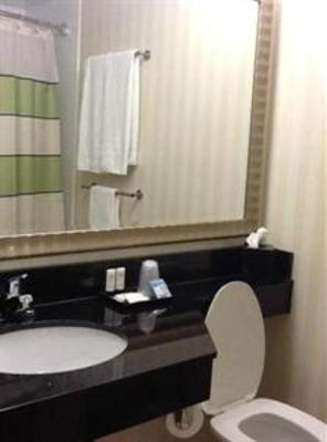 фото отеля Fairfield Inn & Suites Cincinnati North Sharonville