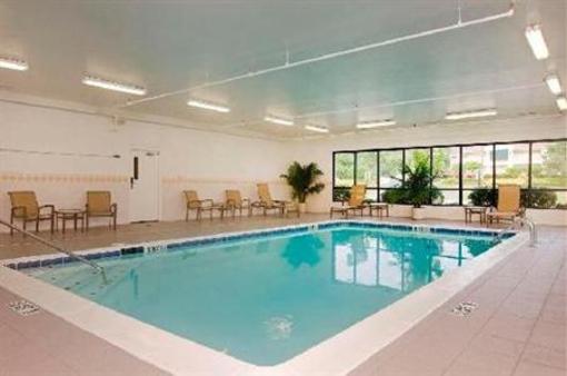 фото отеля Fairfield Inn & Suites Cincinnati North Sharonville