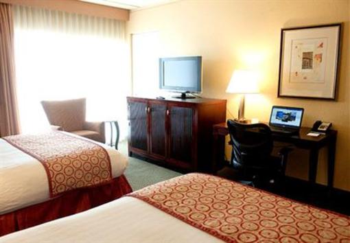 фото отеля Fairfield Inn & Suites Cincinnati North Sharonville