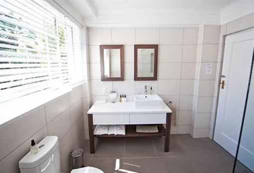фото отеля Ballinderry, The Robertson Guest House