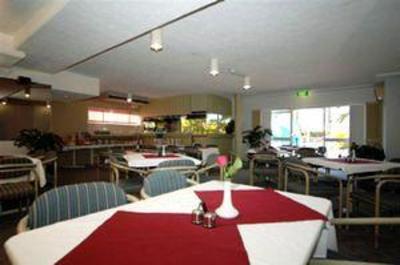 фото отеля Outrigger Resort Gold Coast