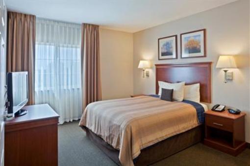 фото отеля Candlewood Suites - Portland Airport