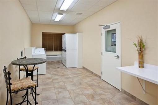 фото отеля Candlewood Suites - Portland Airport