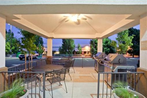 фото отеля Candlewood Suites - Portland Airport