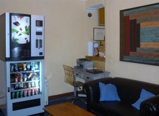 фото отеля Hostal Trevinca Madrid