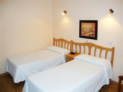 фото отеля Hostal Trevinca Madrid