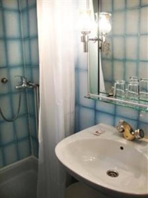 фото отеля Hostal Trevinca Madrid