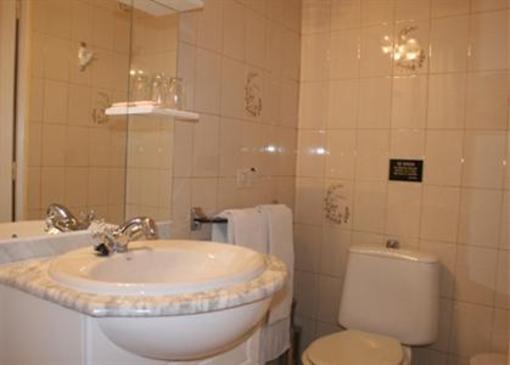фото отеля Hostal Trevinca Madrid